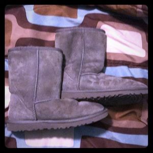 Grey UGGs size 6